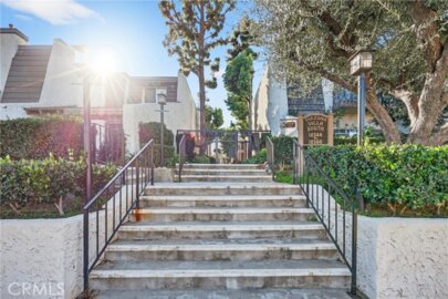 18360 Collins Street #E Photo