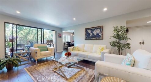 321 E Stocker Street #205 Photo