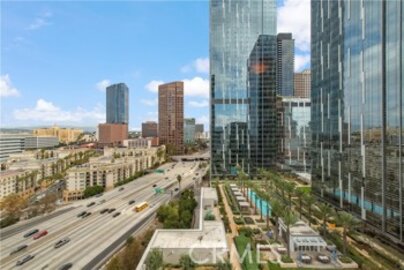 Gorgeous Newly Listed Metropolis Condominium Located at 889 Francisco #1911