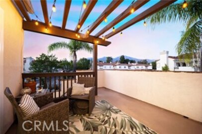 Splendid Brisa Del Lago I Condominium Located at 36 Via Lavendera was Just Sold