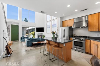 637 E 4th #B Photo