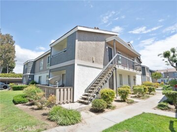 2819 S Fairview #F Photo