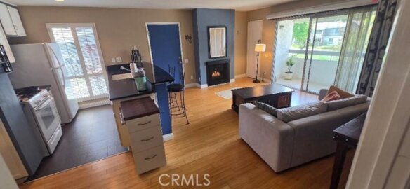 2867 S Fairview #F Photo