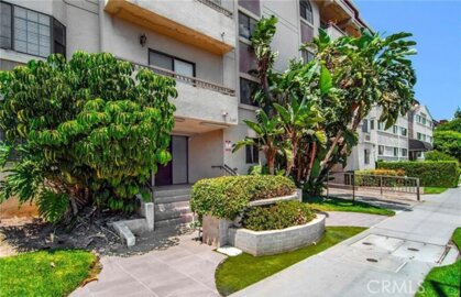 5319 Lindley Avenue #104 Photo