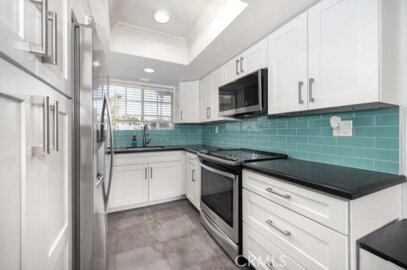 23391 La Crescenta #270C Photo