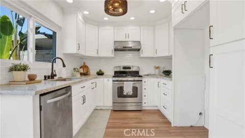 2160 W Wellington Circle Photo