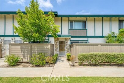 Impressive Highland Greens Condominium Located at 8197 Glasgow Green was Just Sold