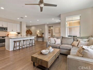 45356 Via Nubes Photo