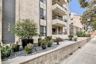 225 N Rose Street #410 Photo