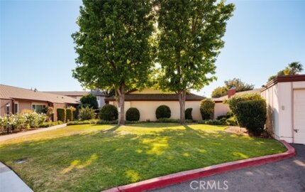 17962 Irvine Boulevard Photo