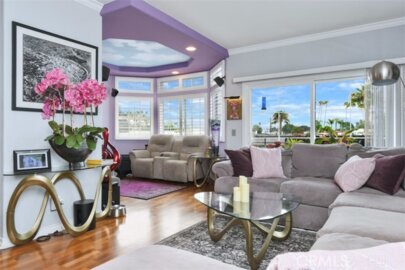 4455 Hazeltine #208 Photo