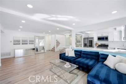 Magnificent Newly Listed Sommerset Townhouse Located at 918 Hyde Court