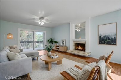 6600 Warner #48 Photo