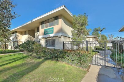 2014 Associated Road #12 Photo