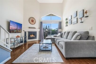 Stunning Newly Listed The Met Condominium Located at 5565 Canoga Avenue #309