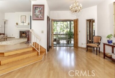 Lovely Newly Listed Hillside Manor Condominium Located at 1313 Valley View Road #202
