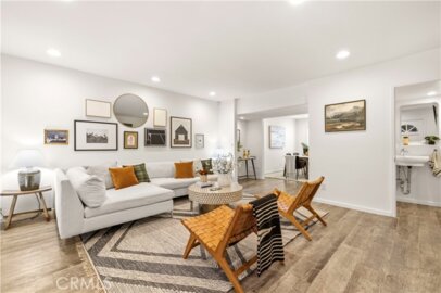 14238 Dickens #4 Photo