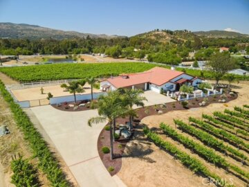 38155 Avenida La Cresta Photo