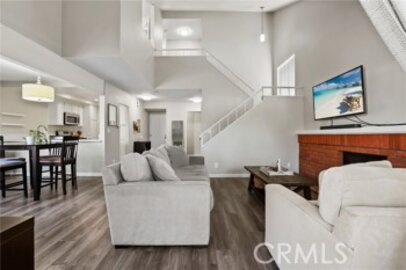 Phenomenal Stanford Plaza Condominium Located at 10243 Stanford Avenue #5 was Just Sold