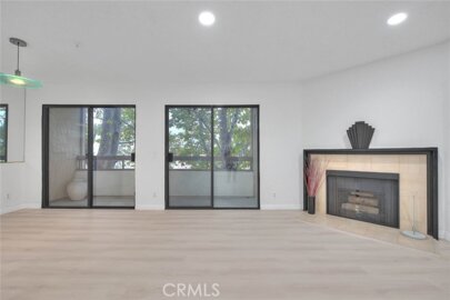 460 Oak Street #201 Photo