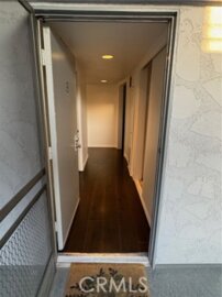 Beautiful Newly Listed Villa Sherman Oaks Condominium Located at 14414 Addison Street #18