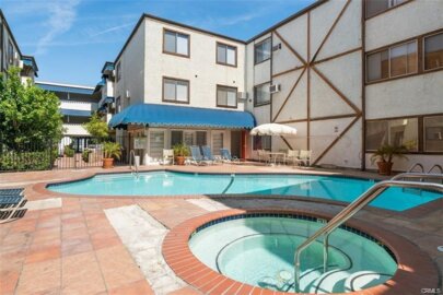 Phenomenal Tarzana Plaza Condominium Located at 18530 Hatteras Street #329 was Just Sold