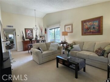 Elegant Peppertree Condominium Located at 7304 Corbin Avenue #M was Just Sold