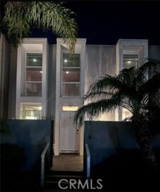 Lovely Newly Listed Weatherly Bay Townhouse Located at 4062 Aladdin Drive