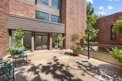 700 S Lake Avenue #109 Photo