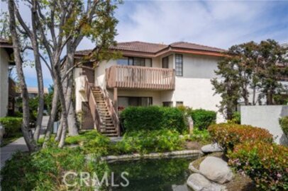Spectacular Newly Listed The Villas Condominium Located at 13101 Sunnybrook Circle #204