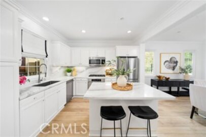 Elegant Newly Listed Chantory Condominium Located at 21 Gardenpath