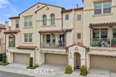 Elegant Newly Listed Palisades at Vista Del Verde Townhouse Located at 18663 Clubhouse Drive