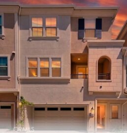 606 White Oaks Photo