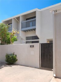 2943 Pembroke Court Photo