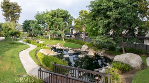 1384 N Schooner Lane #85 Photo