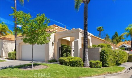 40640 Via Malagas Photo