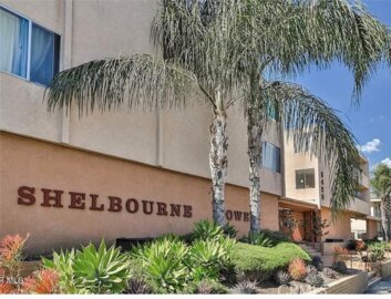 5429 Newcastle Avenue #215 Photo