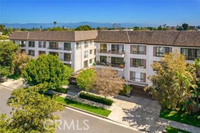 Beautiful 4454 Ventura Canyon Ave Condominium Located at 4454 Ventura Canyon Avenue #301 was Just Sold