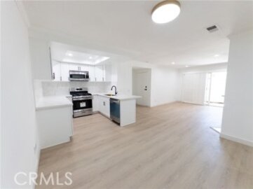 Splendid Yorba Linda Villages Condominium Located at 6208 Hartford was Just Sold