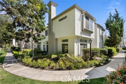 Spectacular Hampton Village Townhouse Located at 23622 Wakefield Court #69 was Just Sold
