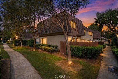 407 N Park Vista #D Photo