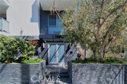 Lovely Newly Listed Hawthorn in Hollywood Condominium Located at 7133 Hawthorn Avenue #206