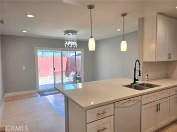 1541 E La Palma #H2 Photo
