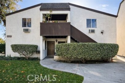 Charming Newly Listed Park Villas South Condominium Located at 8009 Caminito De Pizza #A