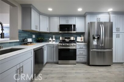 Impressive Newly Listed Big Canyon McLain Condominium Located at 18 Sea Island Drive