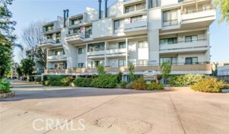 Fabulous Sherman Village Condominium Located at 13331 Moorpark Street #226 was Just Sold