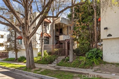 5652 Yolanda Avenue #7 Photo