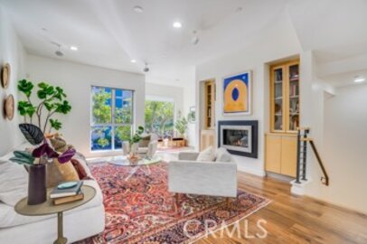 Charming Newly Listed Via Marina Tahiti Townhouse Located at 310 Washington Boulevard #103