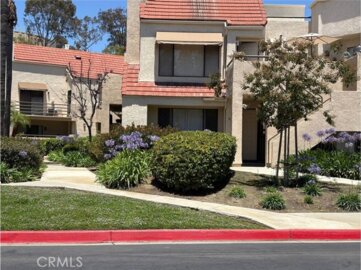 65 Largo Street Photo