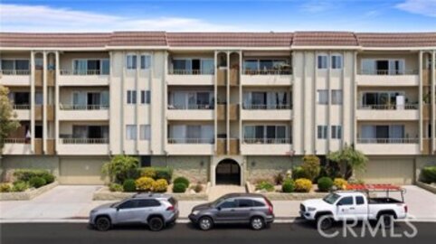 Spectacular Newly Listed Redondo Plaza Condominiums Condominium Located at 420 Redondo Avenue #301